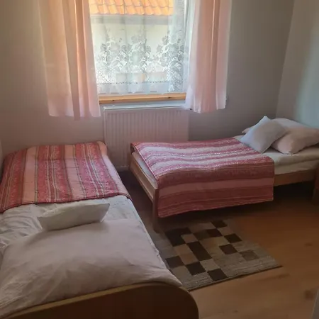 Irmina Πανσιόν Karwia
